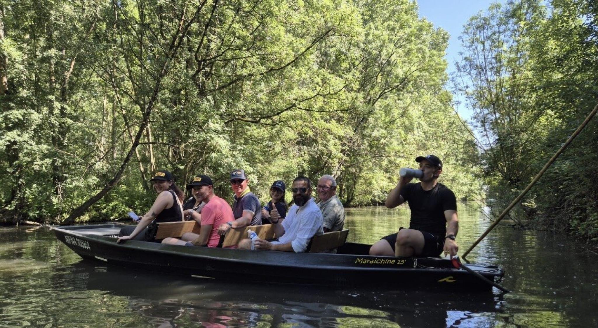 Balade en barque dans le Marais poitevin